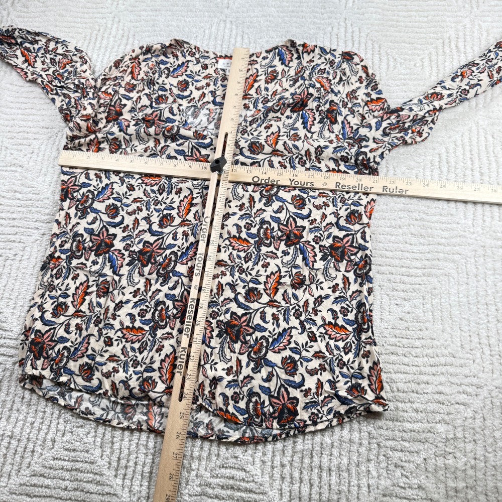 Velvet by Graham & Spencer Blouse Womens L Floral V Boho Top Cottagecore Garden - Picture 2 of 9
